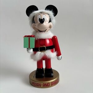 Disney Mickey Mouse Santa Present Merry and Bright Wood Nutcracker NWT